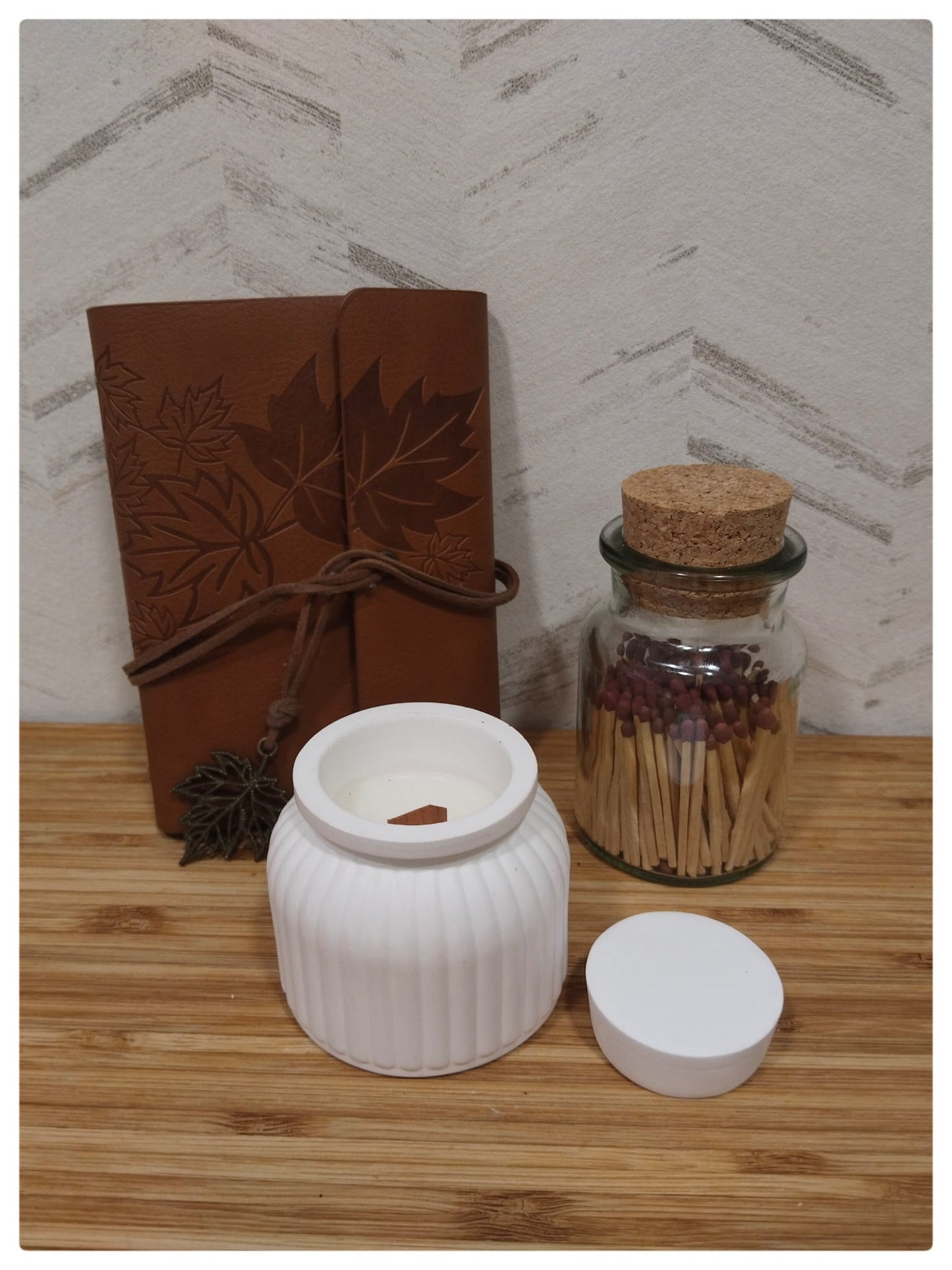 [Refugio Interior] Vela aroma castaña «Secreto de leña»