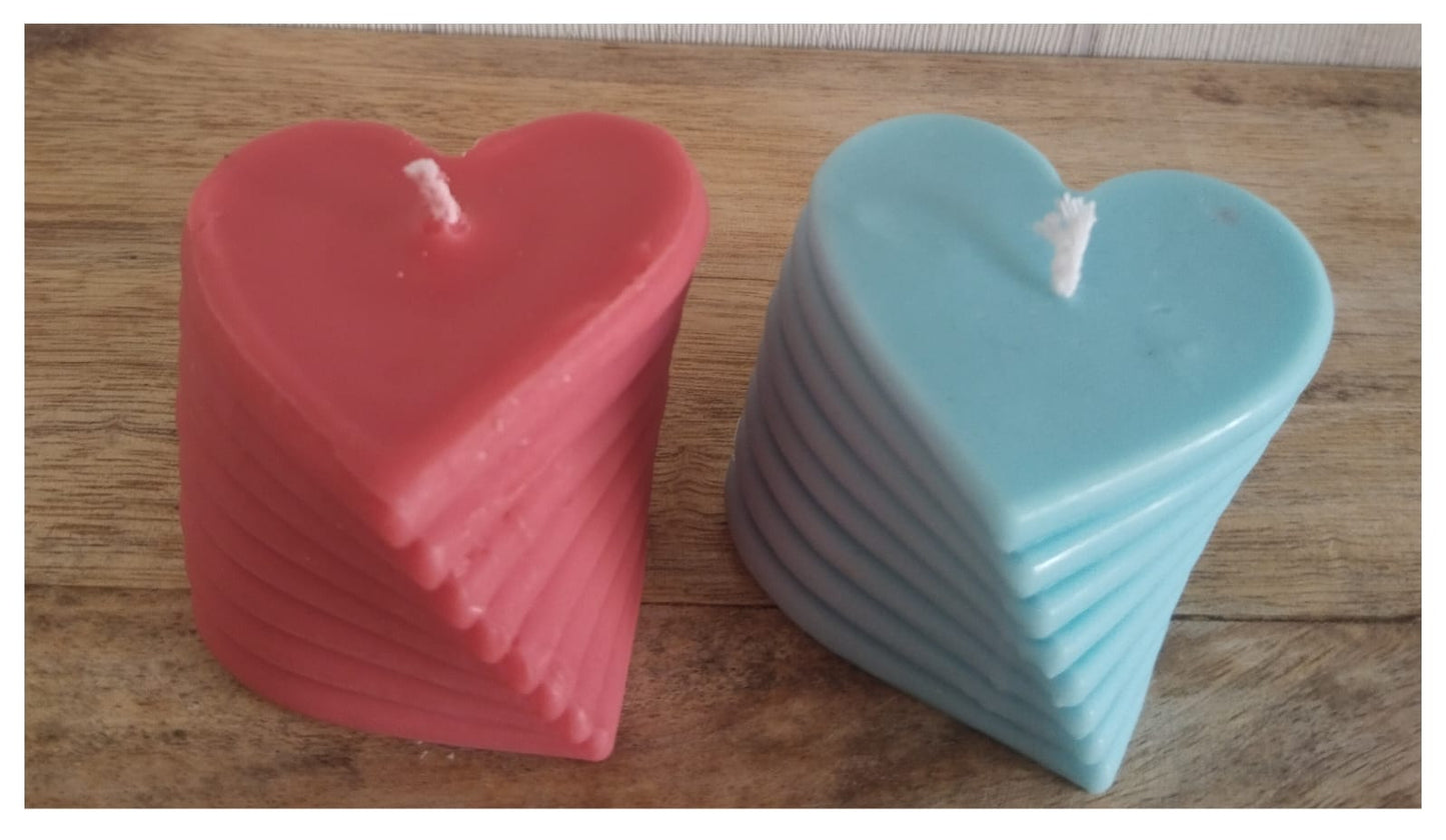 [Latidos de Cera] Vela azul «Corazones en cascada»