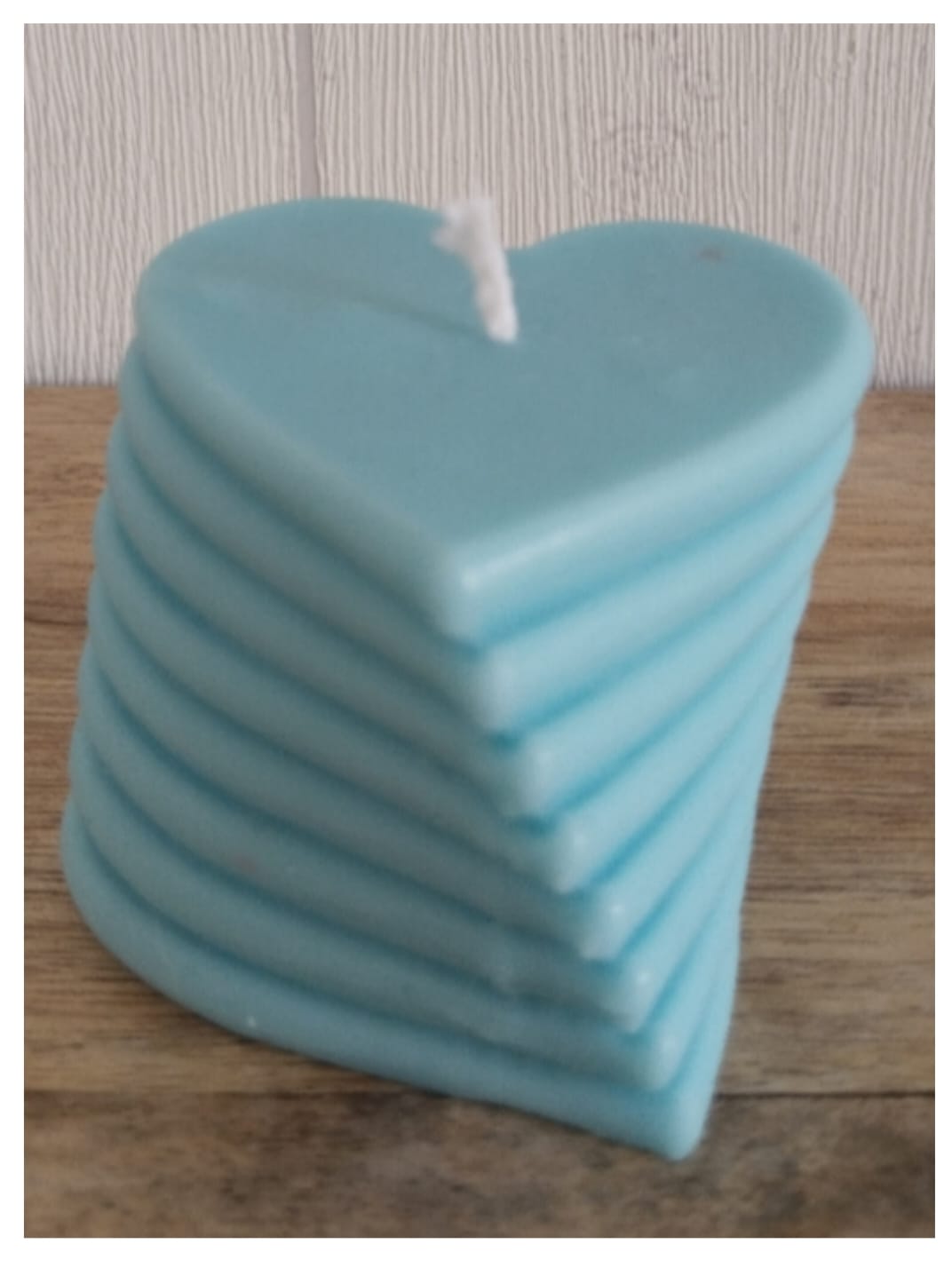 [Latidos de Cera] Vela azul «Corazones en cascada»