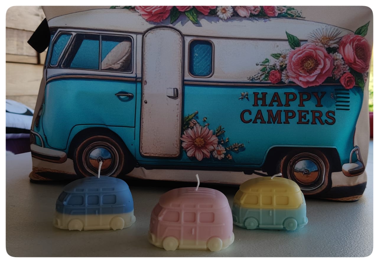 [ZS-Rutas de libertad] Campers color azul y blanco «Rumbo libre»
