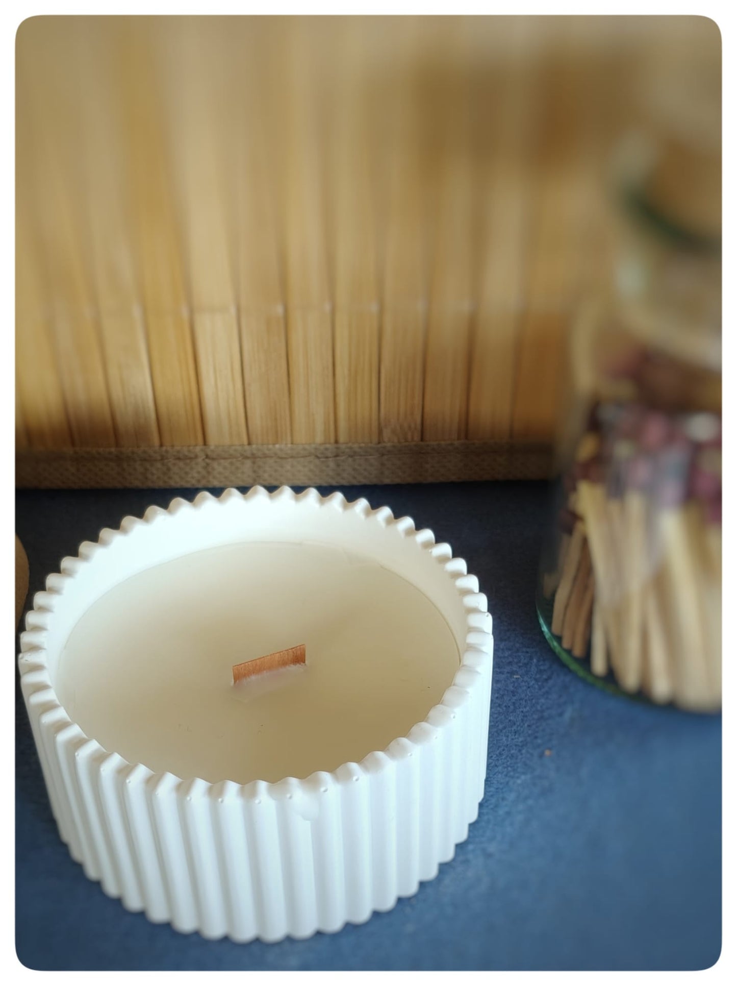 [Refugio Interior] Vela aroma castaña «Crepitar de calma»